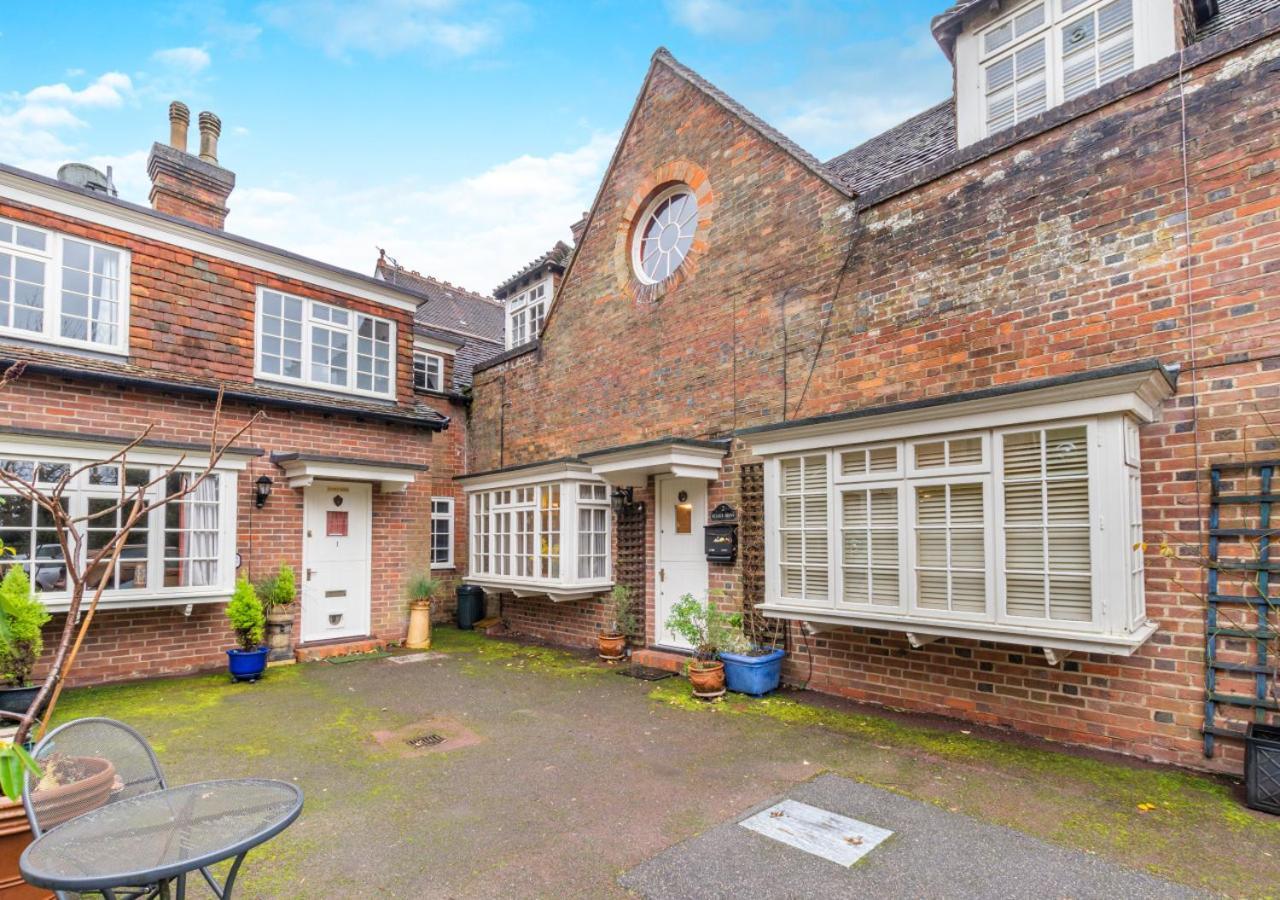 2 Stable Mews Villa Royal Tunbridge Wells Bagian luar foto